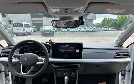 Volkswagen Lavida, 2023 год, 1 394 000 рублей, 15 фотография