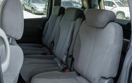 KIA Carnival III, 2006 год, 690 100 рублей, 22 фотография