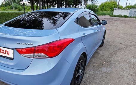 Hyundai Elantra V, 2011 год, 690 000 рублей, 3 фотография