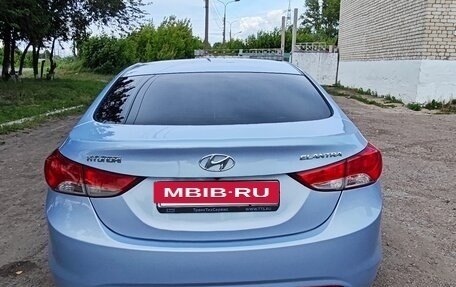 Hyundai Elantra V, 2011 год, 690 000 рублей, 4 фотография