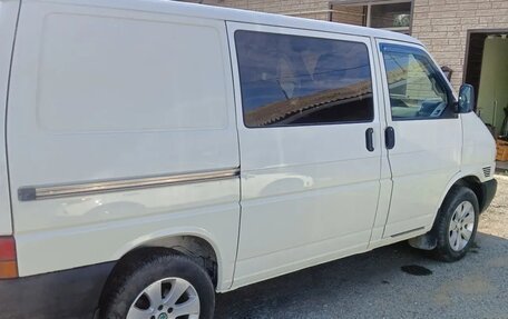 Volkswagen Transporter T4, 2002 год, 620 000 рублей, 3 фотография