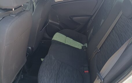 Hyundai Solaris II рестайлинг, 2015 год, 680 000 рублей, 3 фотография
