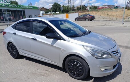 Hyundai Solaris II рестайлинг, 2015 год, 680 000 рублей, 8 фотография