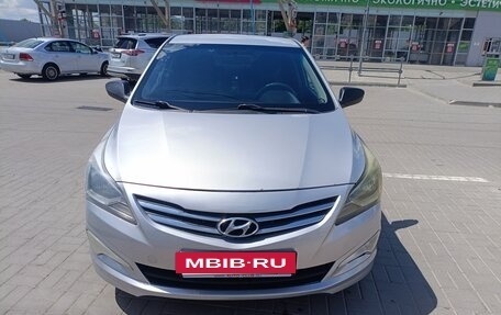 Hyundai Solaris II рестайлинг, 2015 год, 680 000 рублей, 14 фотография