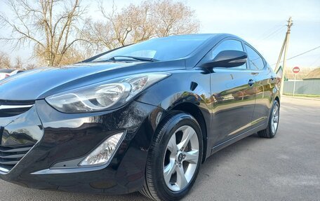 Hyundai Elantra V, 2011 год, 835 000 рублей, 2 фотография