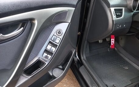 Hyundai Elantra V, 2011 год, 835 000 рублей, 8 фотография