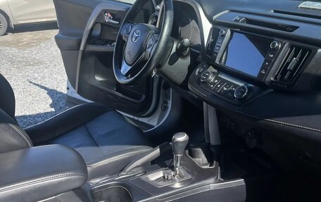 Toyota RAV4, 2017 год, 2 850 000 рублей, 17 фотография