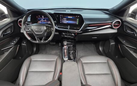 Chevrolet Trax, 2023 год, 1 620 000 рублей, 7 фотография
