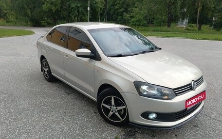 Volkswagen Polo VI (EU Market), 2013 год, 650 000 рублей, 1 фотография