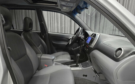 Toyota RAV4, 2001 год, 690 000 рублей, 14 фотография