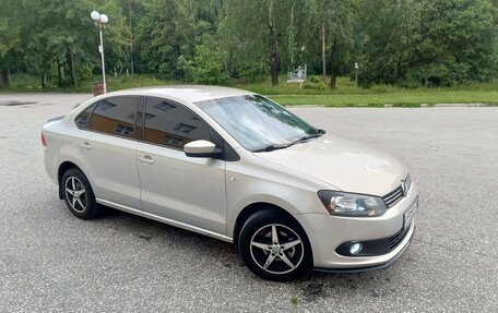 Volkswagen Polo VI (EU Market), 2013 год, 650 000 рублей, 2 фотография