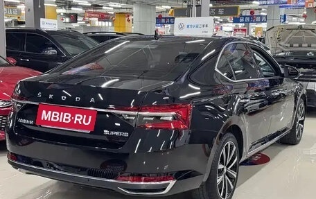 Skoda Superb III рестайлинг, 2023 год, 2 140 000 рублей, 6 фотография