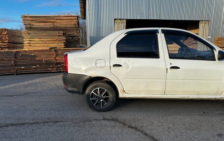 Renault Logan I, 2012 год, 179 000 рублей, 3 фотография
