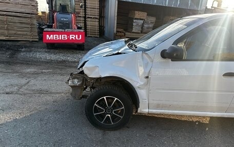 Renault Logan I, 2012 год, 179 000 рублей, 15 фотография