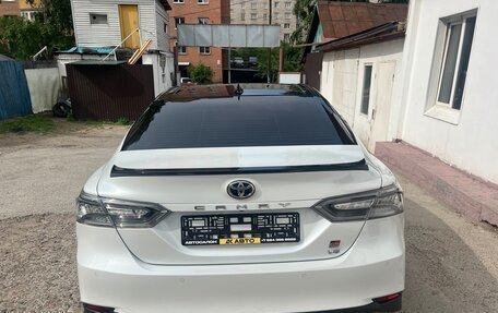 Toyota Camry, 2022 год, 3 150 000 рублей, 5 фотография