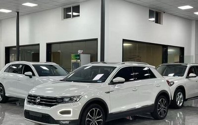 Volkswagen T-Roc I, 2022 год, 1 230 000 рублей, 1 фотография