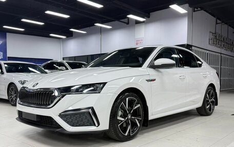 Skoda Octavia IV, 2022 год, 1 560 000 рублей, 1 фотография