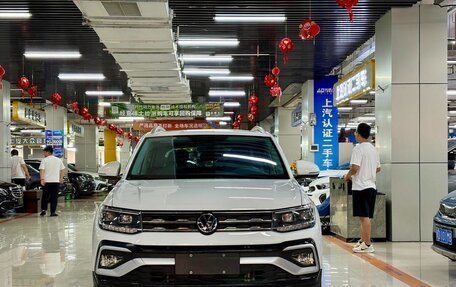 Volkswagen T-Cross I, 2022 год, 1 200 000 рублей, 2 фотография