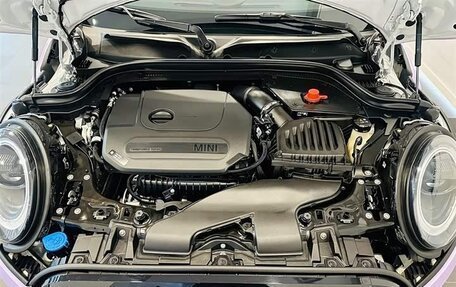 MINI Hatch, 2023 год, 15 фотография