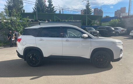 Chevrolet Captiva, 2022 год, 1 550 000 рублей, 2 фотография