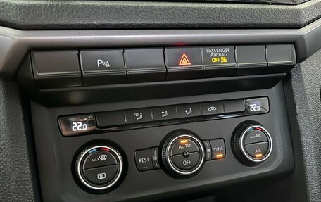 Volkswagen Amarok I рестайлинг, 2017 год, 2 100 000 рублей, 15 фотография