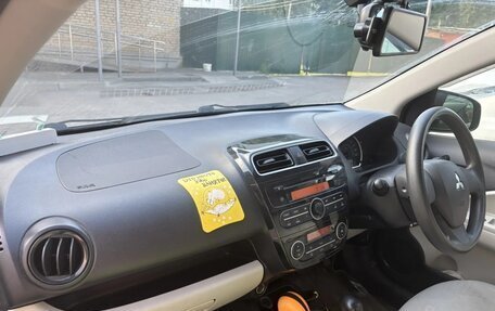 Mitsubishi Mirage VI рестайлинг, 2014 год, 620 000 рублей, 3 фотография