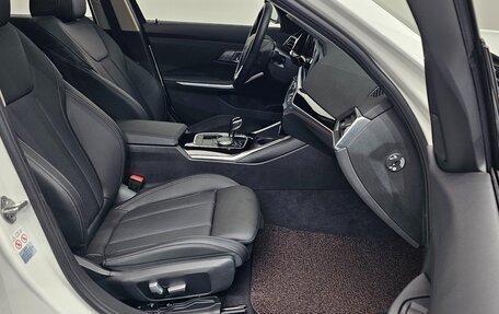 BMW 3 серия, 2022 год, 3 954 700 рублей, 16 фотография