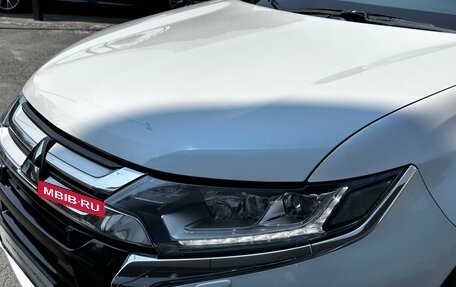 Mitsubishi Outlander III рестайлинг 3, 2017 год, 1 720 000 рублей, 8 фотография