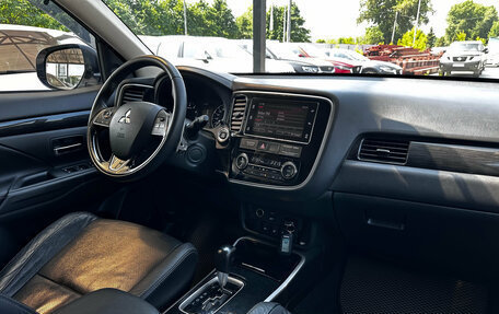 Mitsubishi Outlander III рестайлинг 3, 2017 год, 1 720 000 рублей, 21 фотография
