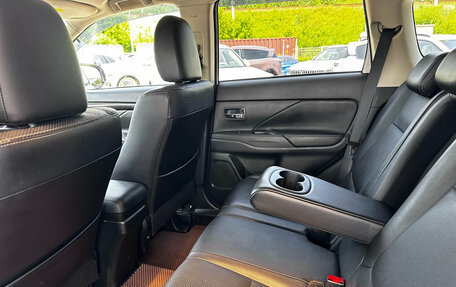Mitsubishi Outlander III рестайлинг 3, 2017 год, 1 720 000 рублей, 22 фотография