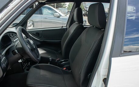 Chevrolet Niva I рестайлинг, 2018 год, 800 000 рублей, 11 фотография
