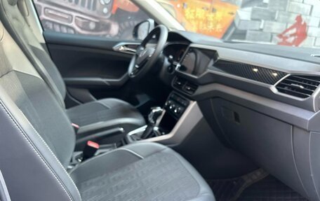 Volkswagen T-Cross I, 2022 год, 1 215 000 рублей, 10 фотография