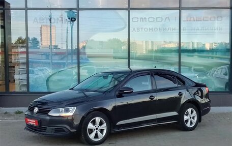 Volkswagen Jetta VI, 2013 год, 800 000 рублей, 1 фотография