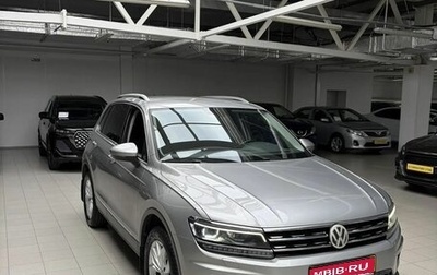Volkswagen Tiguan II, 2018 год, 2 650 000 рублей, 1 фотография