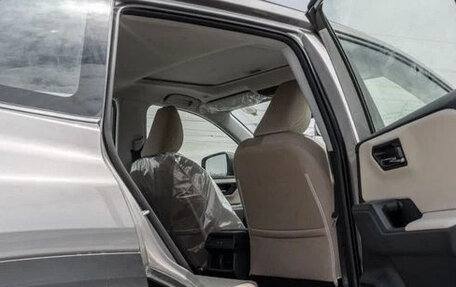 Toyota RAV4, 2026 год, 4 210 000 рублей, 15 фотография