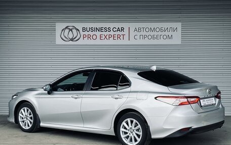 Toyota Camry, 2021 год, 3 249 000 рублей, 7 фотография