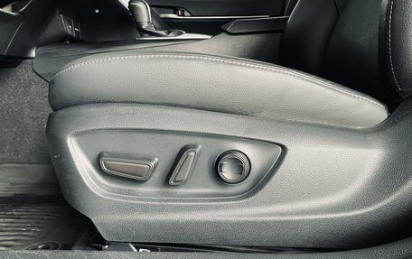 Toyota Camry, 2021 год, 3 249 000 рублей, 18 фотография
