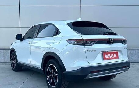Honda Vezel, 2022 год, 1 630 000 рублей, 6 фотография