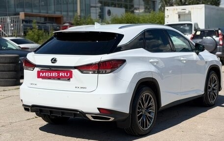 Lexus RX IV рестайлинг, 2019 год, 5 800 000 рублей, 3 фотография