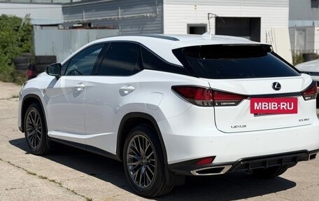 Lexus RX IV рестайлинг, 2019 год, 5 800 000 рублей, 7 фотография