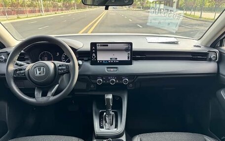 Honda Vezel, 2022 год, 1 590 000 рублей, 6 фотография
