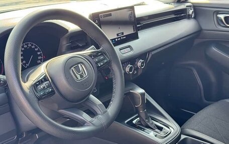 Honda Vezel, 2022 год, 1 590 000 рублей, 4 фотография
