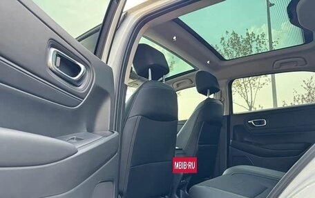 Honda Vezel, 2022 год, 1 590 000 рублей, 7 фотография