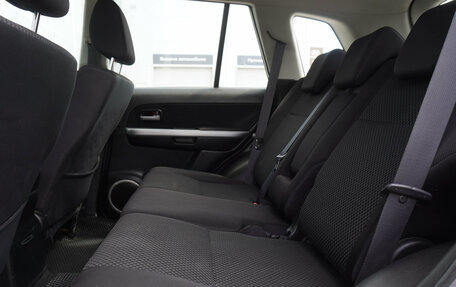 Suzuki Grand Vitara, 2011 год, 990 000 рублей, 21 фотография