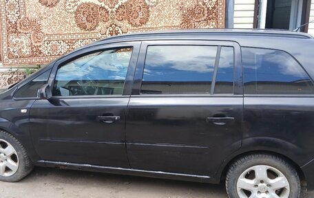 Opel Zafira B, 2007 год, 205 000 рублей, 2 фотография