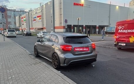 Mercedes-Benz A-Класс AMG, 2015 год, 2 250 000 рублей, 12 фотография