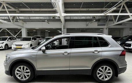 Volkswagen Tiguan II, 2018 год, 2 650 000 рублей, 2 фотография