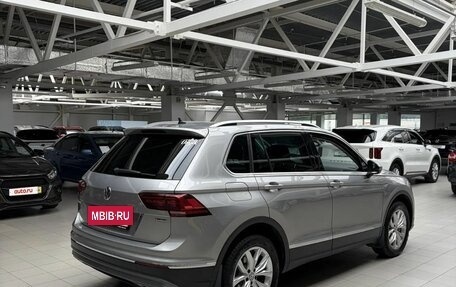 Volkswagen Tiguan II, 2018 год, 2 650 000 рублей, 3 фотография