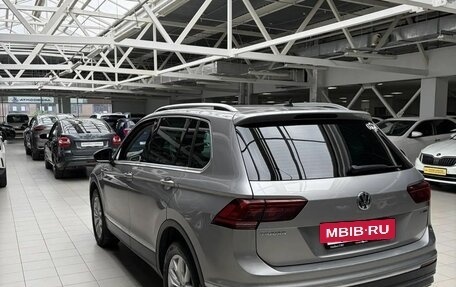 Volkswagen Tiguan II, 2018 год, 2 650 000 рублей, 7 фотография