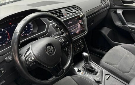 Volkswagen Tiguan II, 2018 год, 2 650 000 рублей, 9 фотография